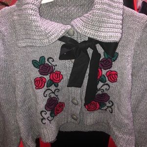 Anna Sui Dolly Girl Line Cropped Knitted Sweater with Rose Embroidery